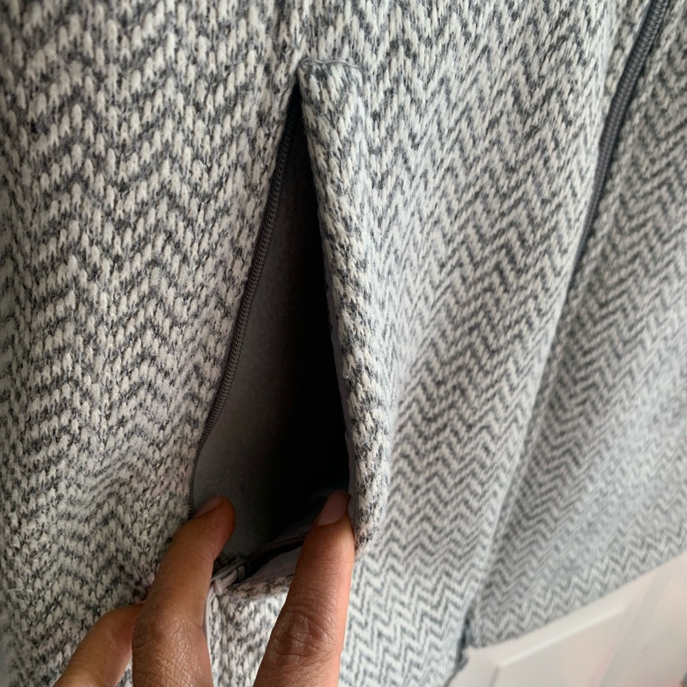 Natural Reflections Zigzag Patterned Hooded Jacket - image 8